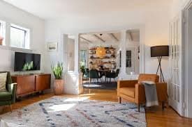 The Men's Lounge